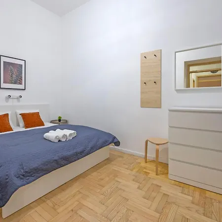 Gozsdu By True Estate *