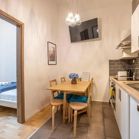 Gozsdu By True Estate